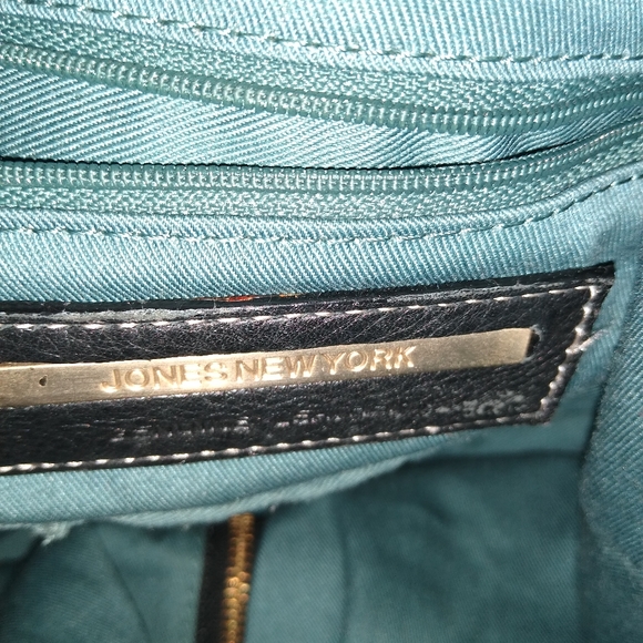 Leather Sling Backpack - Picture 4 of 4